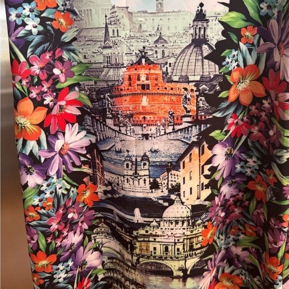 Elegant Cityscape Floral Skirt Set - Picture 7 of 11